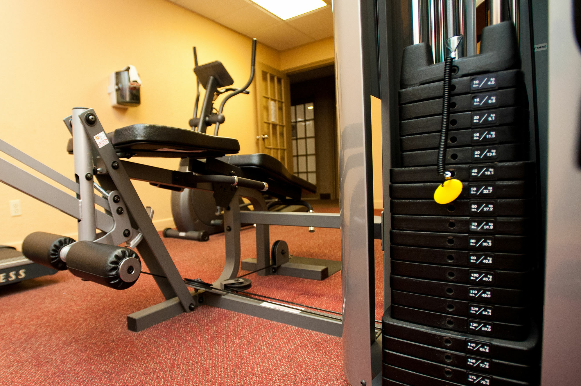 Ramada By Wyndham Topeka Downtown Hotel & Convention Center מראה חיצוני תמונה